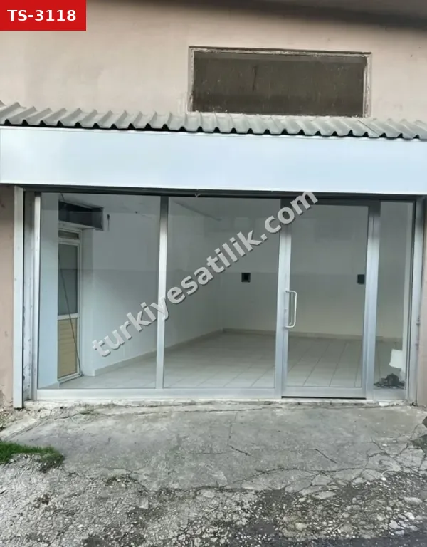 Akyazı Kuzuluk Topçusırtı / Taşburun Girişi Kiralık Dükkan
