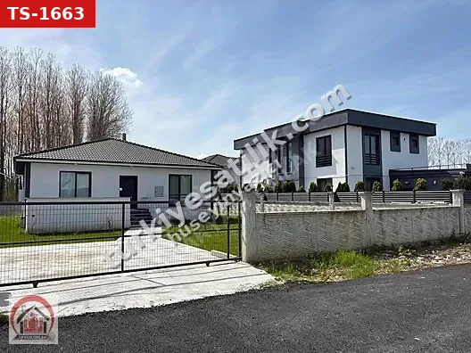 AKYAZI EMLAK'TAN ADA CADDESİNE YAKIN SEYFELERDE MÜSTAKİL EV