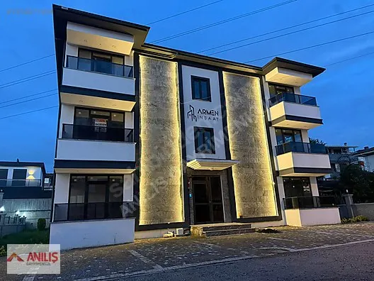 BAŞİSKELE YAKACIK MH.DE LÜKS YAPILI SATILIK 2+1 ARAKAT DAİRE